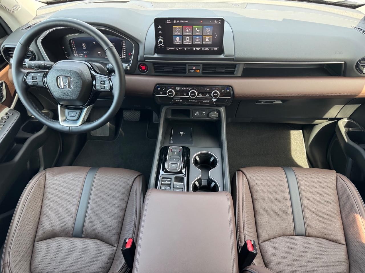 2025 Honda Pilot Elite photo 11