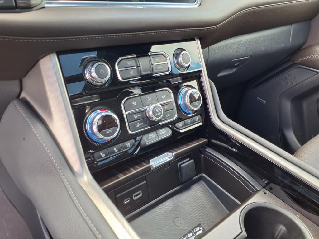 2022 Gmc Yukon Denali photo 22