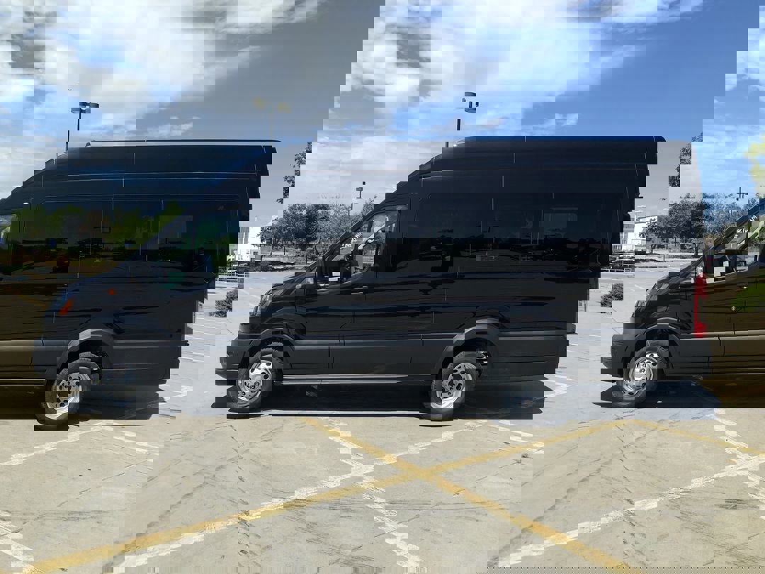2025 Ford Transit photo 4