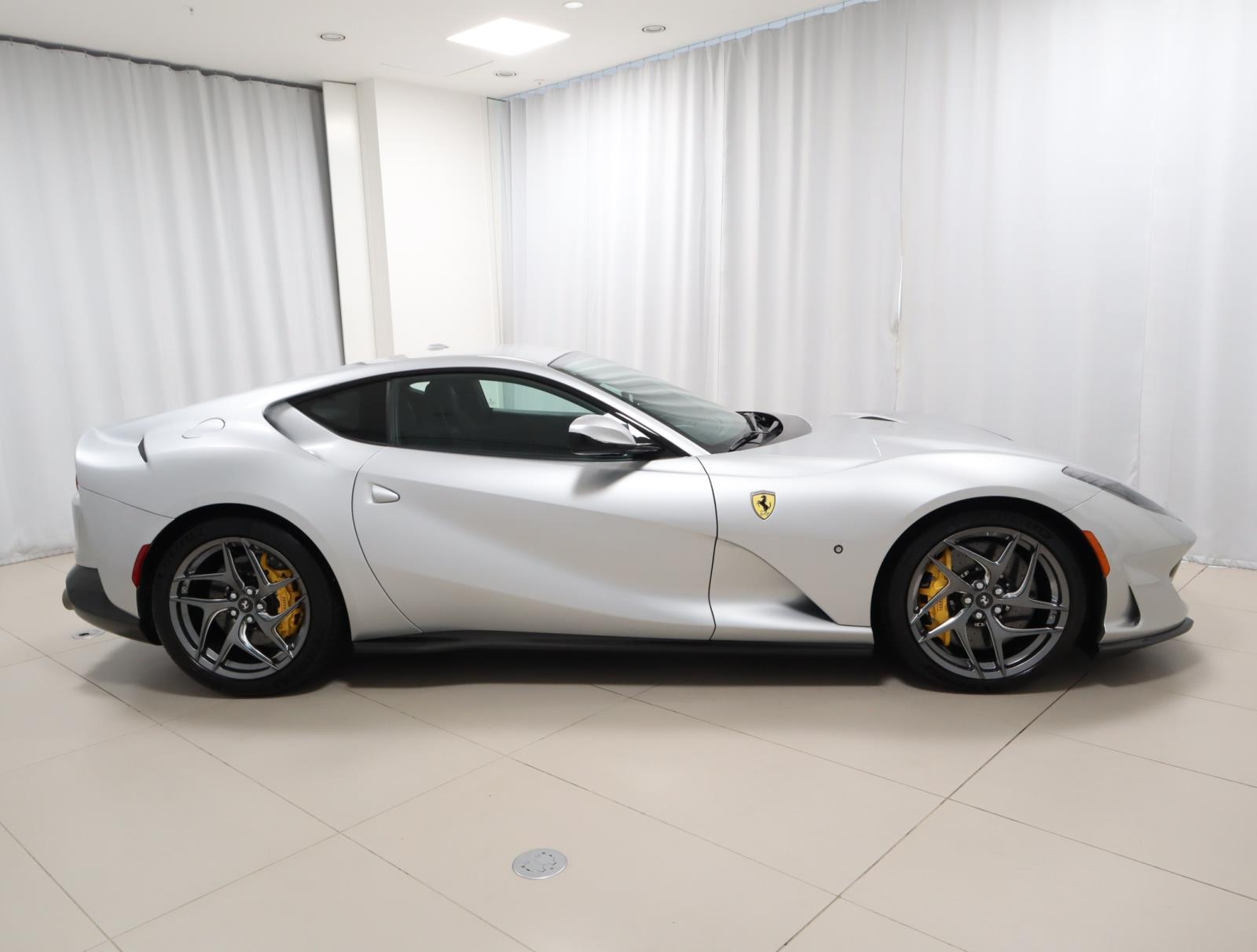 2019 Ferrari 812 Superfast photo 8