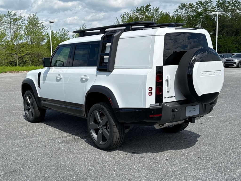 2025 Land Rover Defender 130 Outbound photo 15