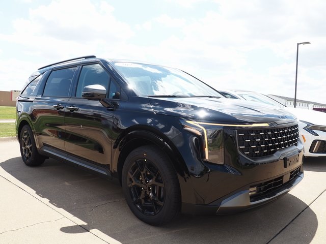 2025 Kia Carnival SX photo 2