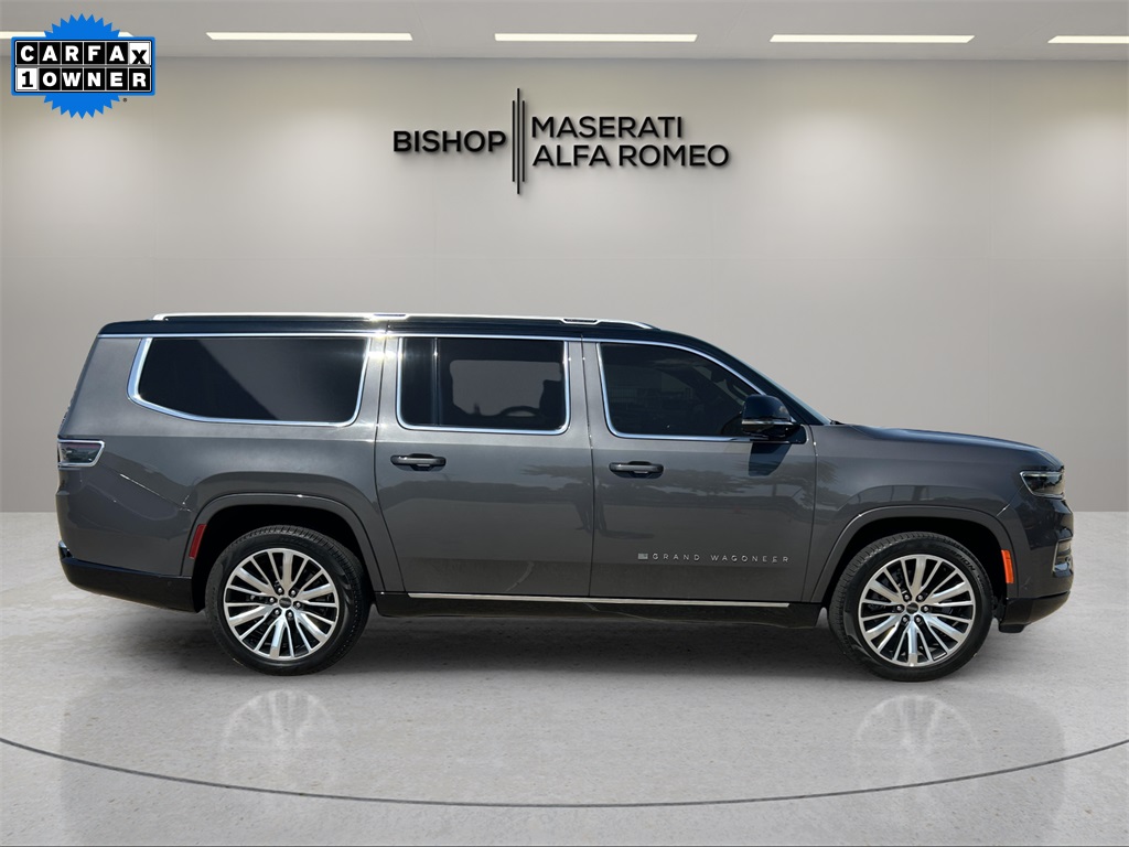 2024 Jeep Wagoneer L Series III photo 2