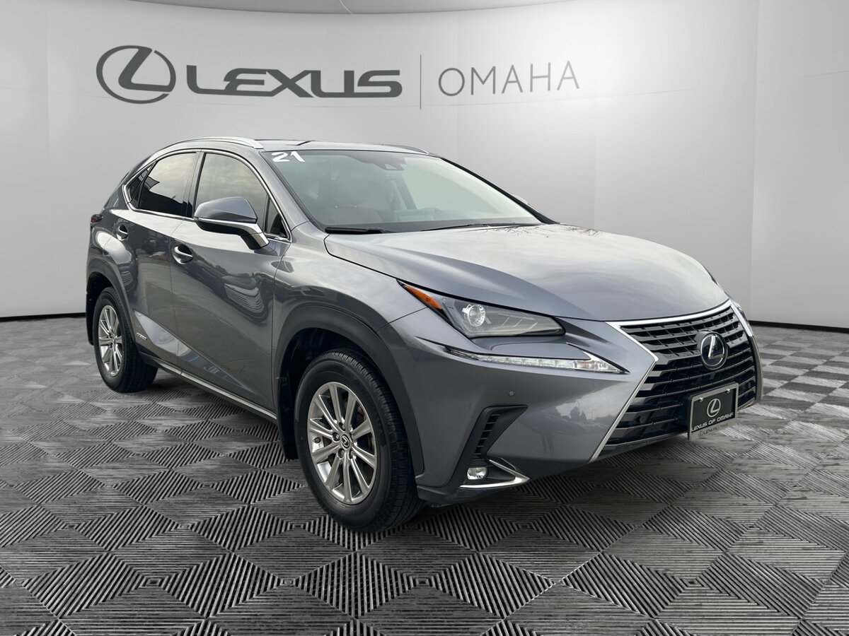 2021 Lexus NX Hybrid 300h's photo
