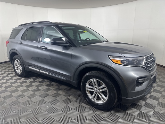 2022 Ford Explorer XLT's photo