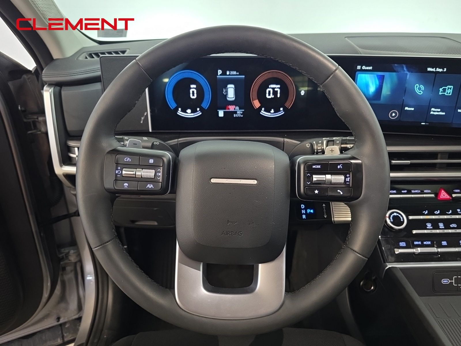 2025 Hyundai Santa Fe SE photo 9