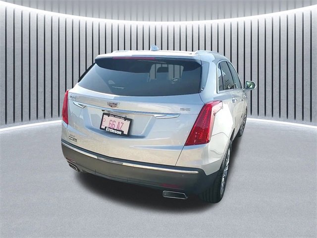 2017 Cadillac XT5 Premium Luxury photo 4