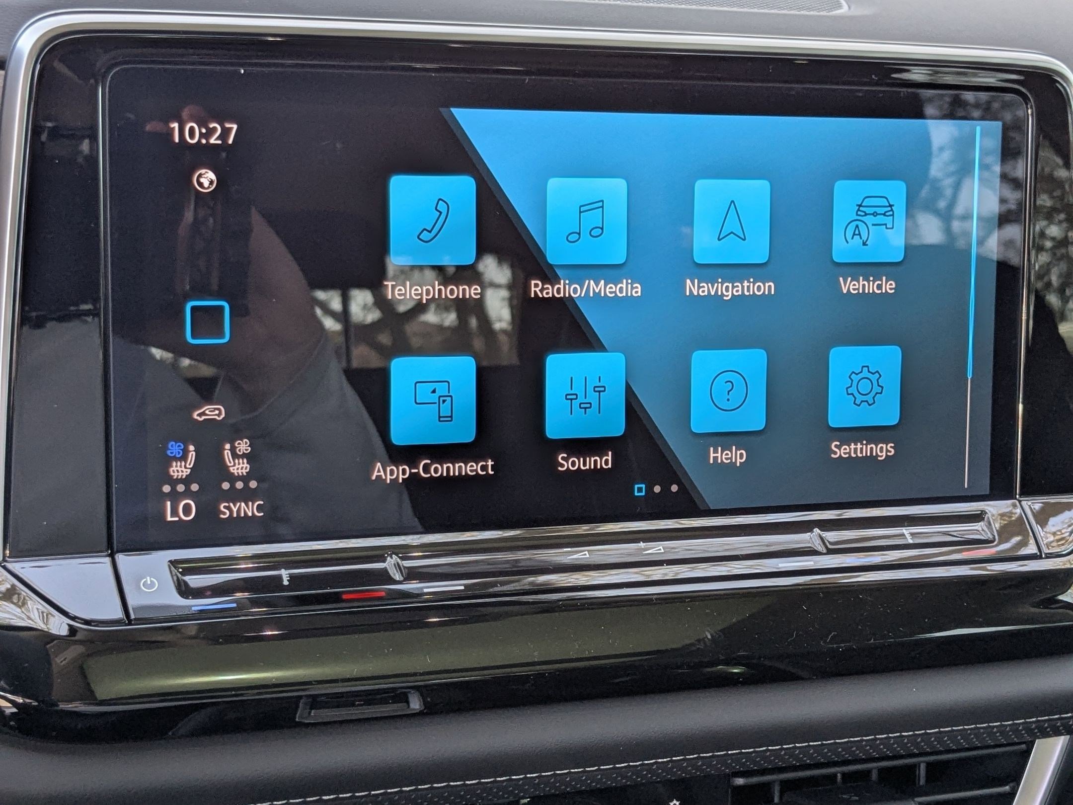 New 2025 PURE GRAY Volkswagen 2.0T SEL image 11