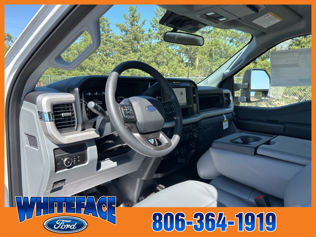 2026 Ford F-350 photo 12