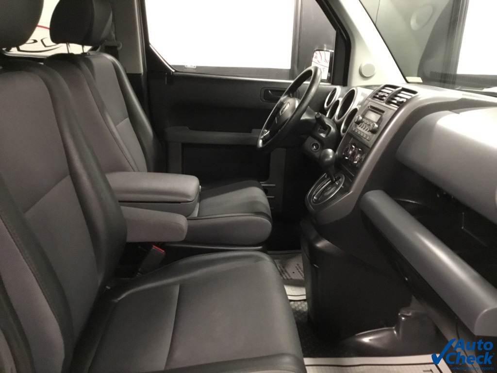 2005 Honda Element EX photo 26