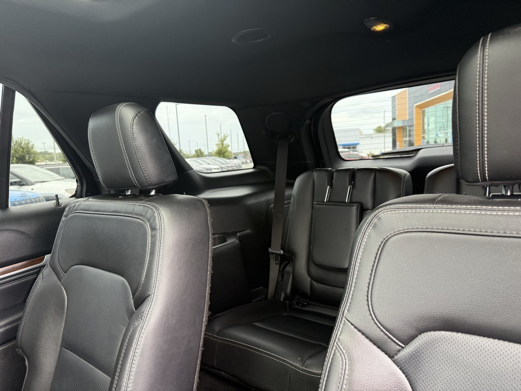 2017 Ford Explorer Limited photo 24
