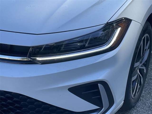 2025 Volkswagen Jetta 1.5T SE photo 8
