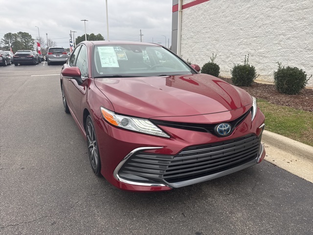 2022 Toyota Camry XLE's photo