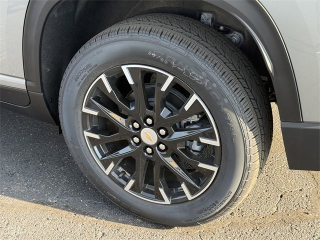 2026 Chevrolet Traverse photo 9
