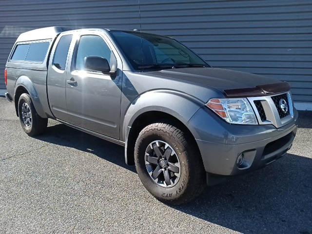 2017 Nissan Frontier Desert Runner's photo