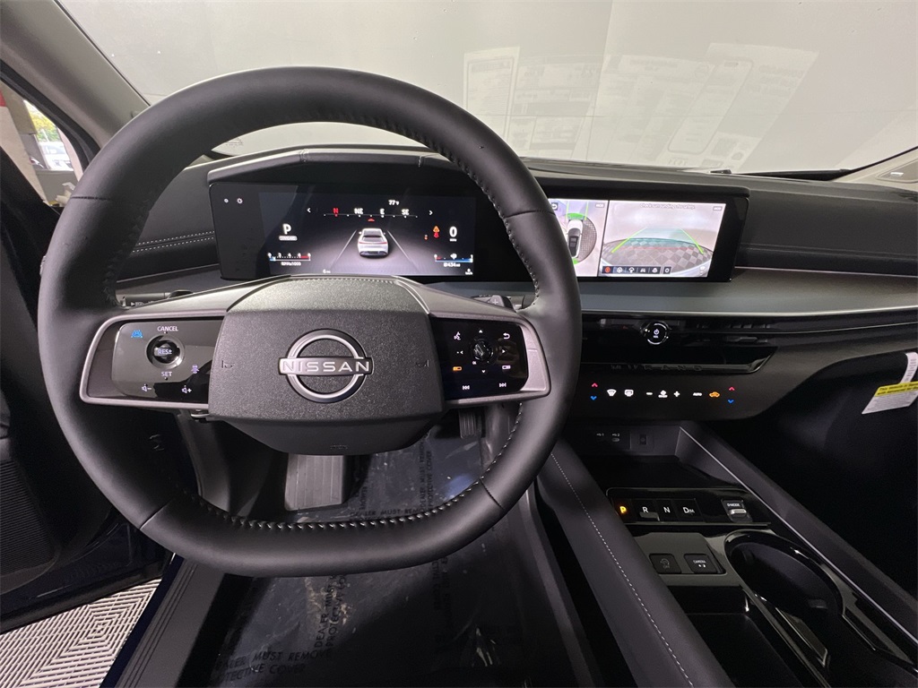 2025 Nissan Murano SL photo 11