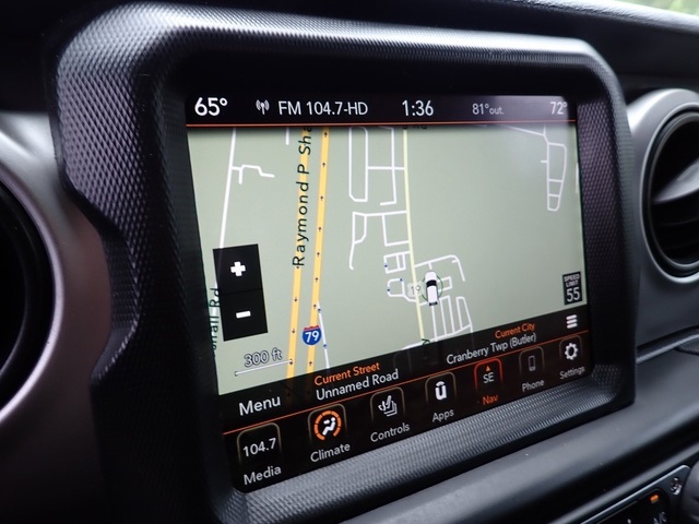 2021 Jeep Gladiator Sport photo 21