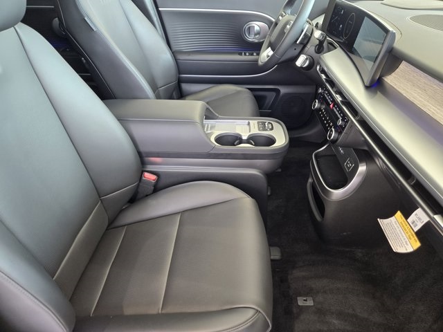 2026 Hyundai Ioniq SEL photo 6