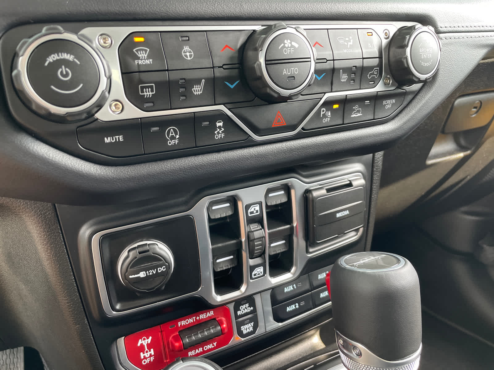 2025 Jeep Gladiator Rubicon photo 26