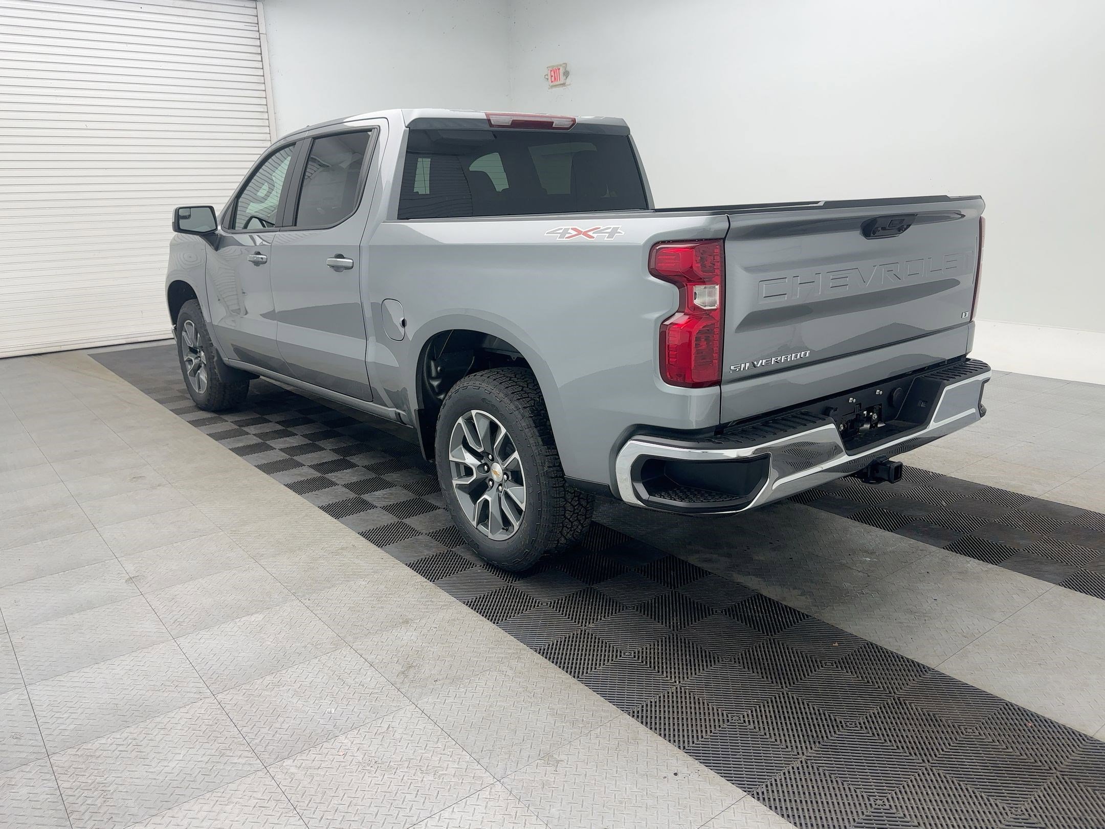 2026 Chevrolet Silverado 1500 LT photo 3