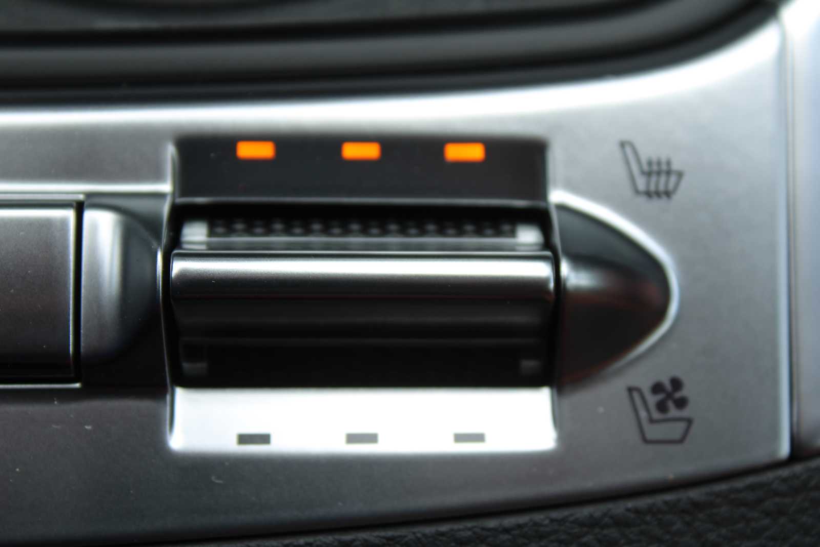 2025 Kia Carnival SX Prestige photo 44