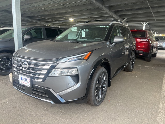 2026 Nissan Rogue Platinum photo 2