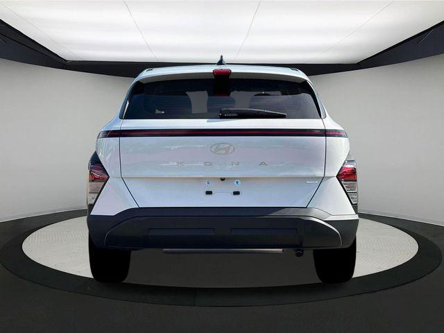 2026 Hyundai Kona SE photo 6