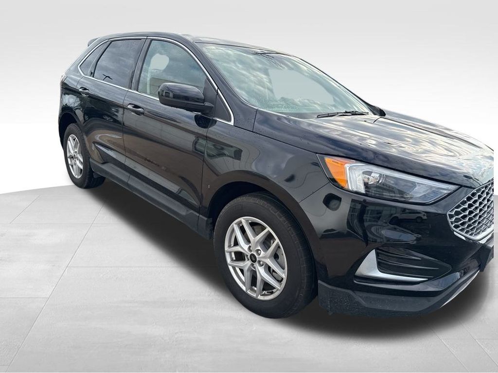 2024 Ford Edge SEL photo 7