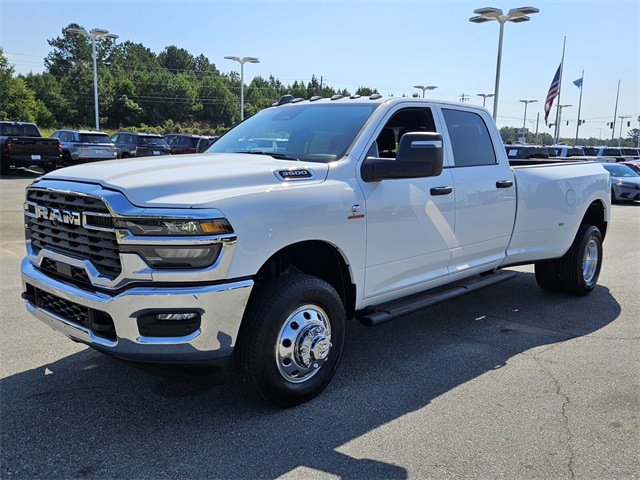 2026 Ram 3500 Tradesman photo 3