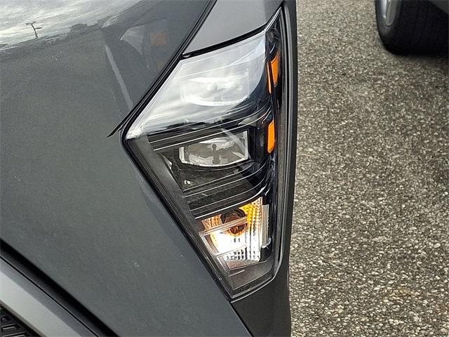 2026 Hyundai Kona SEL photo 3
