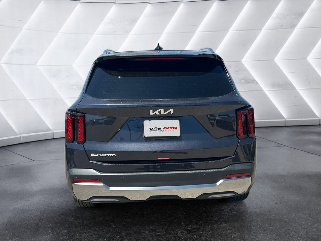2025 Kia Sorento S photo 5