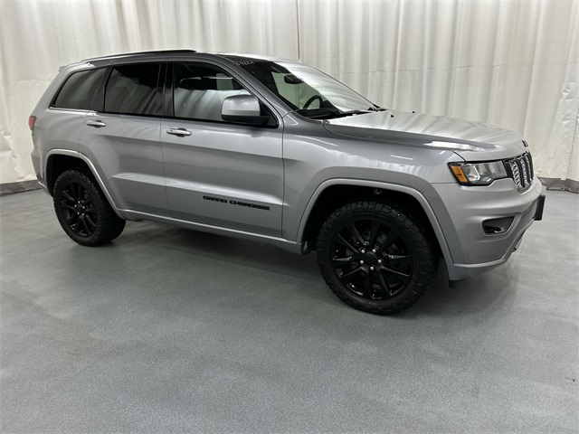 2019 Jeep Grand Cherokee Altitude's photo