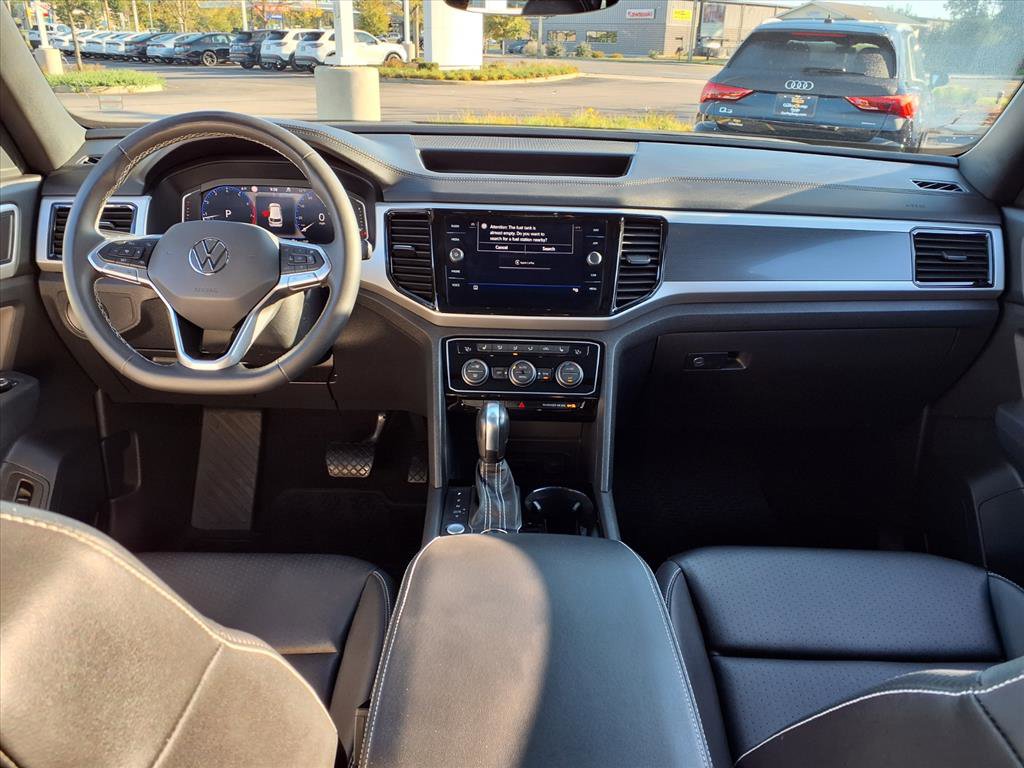 2021 Volkswagen Atlas Cross Sport SEL photo 3