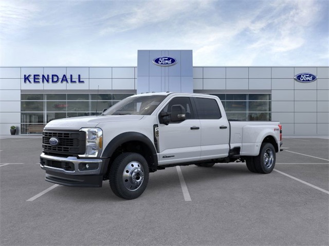 2026 Ford F-450 Super Duty XL's photo
