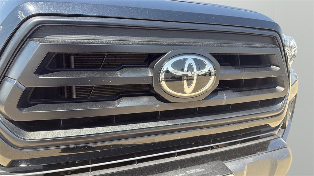 2022 Toyota Tacoma SR5 V6 4x4 photo 17