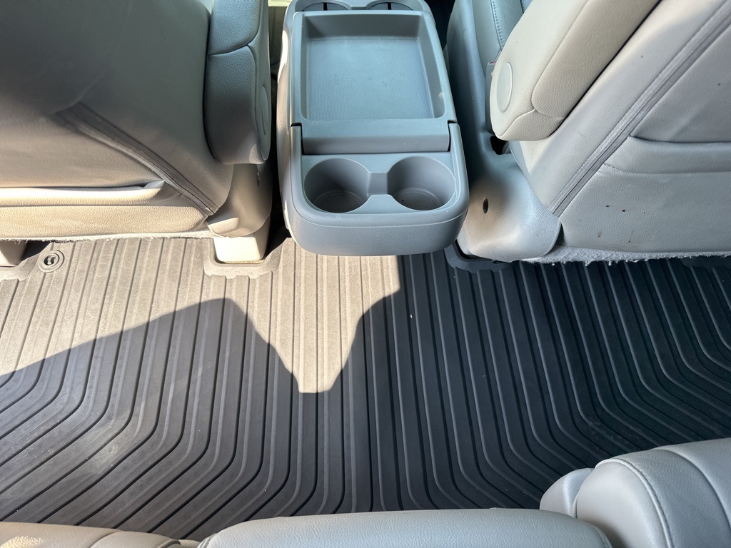 2017 Honda Odyssey EX-L photo 14