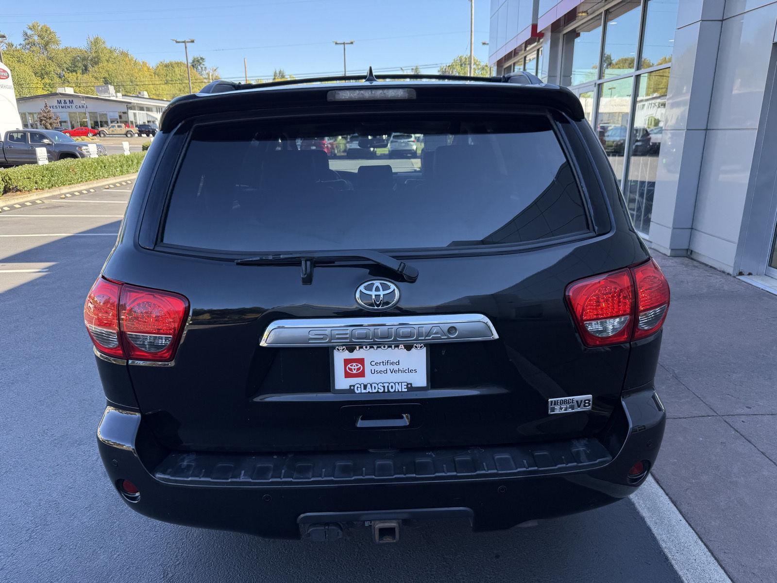 2016 Toyota Sequoia Limited photo 3
