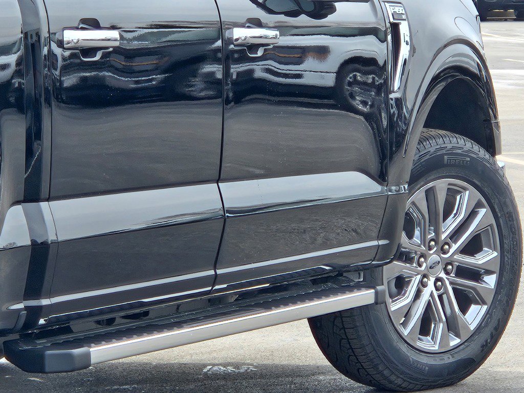 2025 Ford F-150 XLT photo 11
