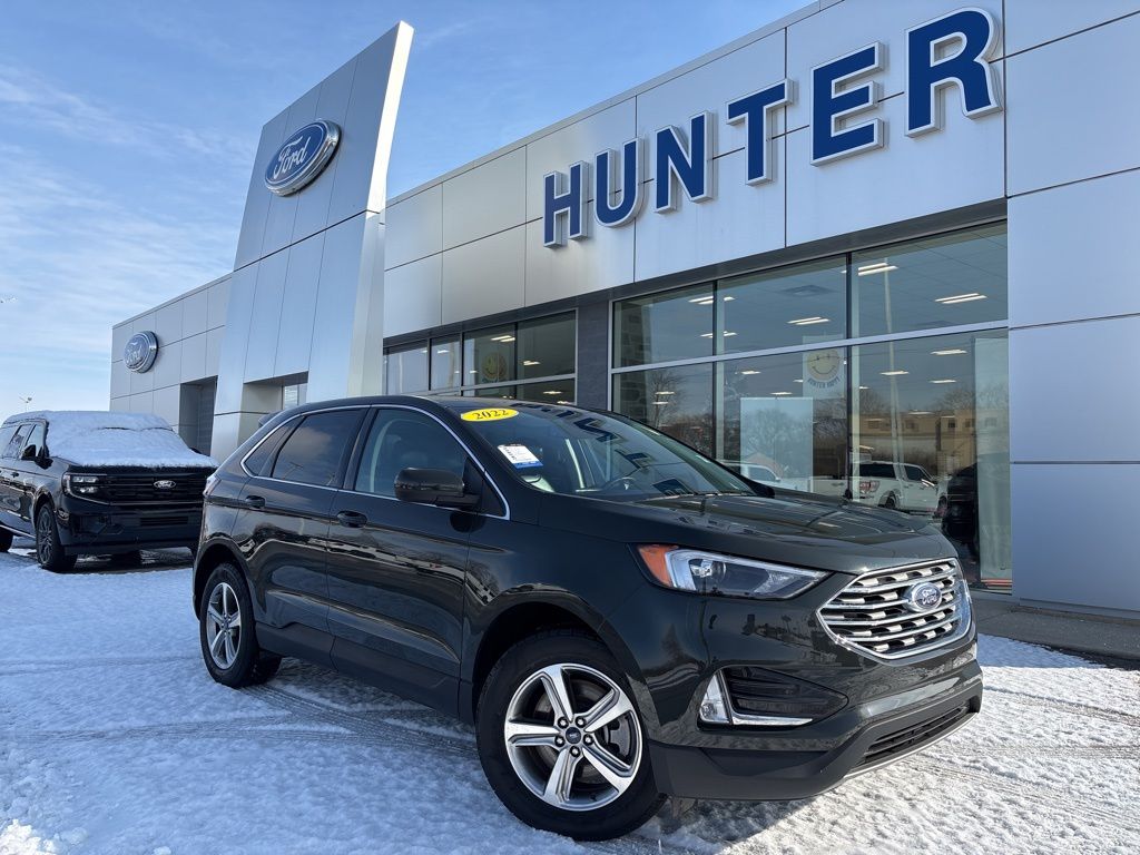 2022 Ford Edge SEL's photo