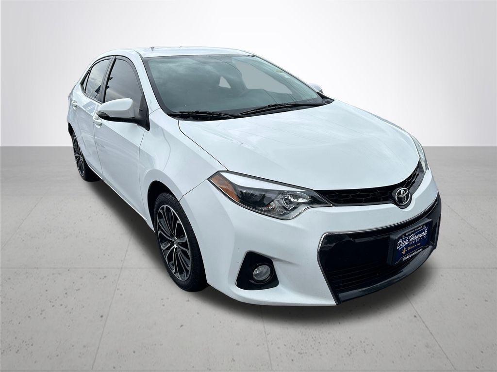 2016 Toyota Corolla Plus photo 4