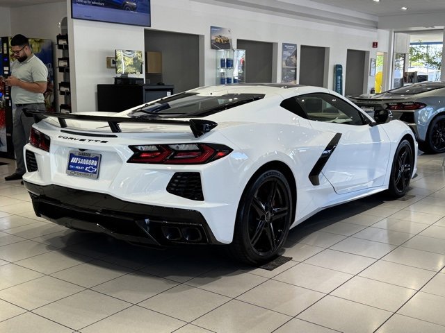 2026 Chevrolet Corvette Stingray 2LT photo 4