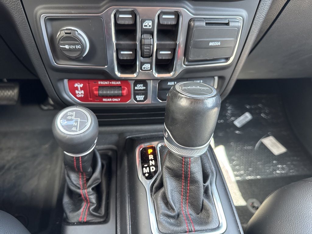 2021 Jeep Gladiator Rubicon photo 21