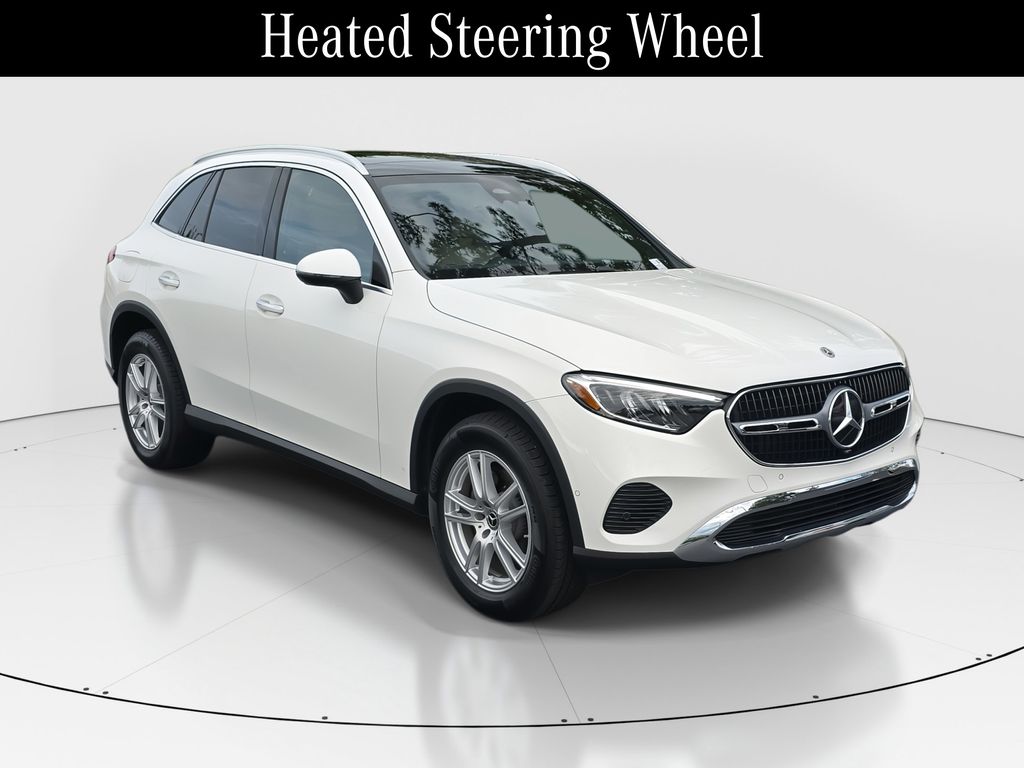 2025 Mercedes Benz GLC 300 4MATIC photo 2