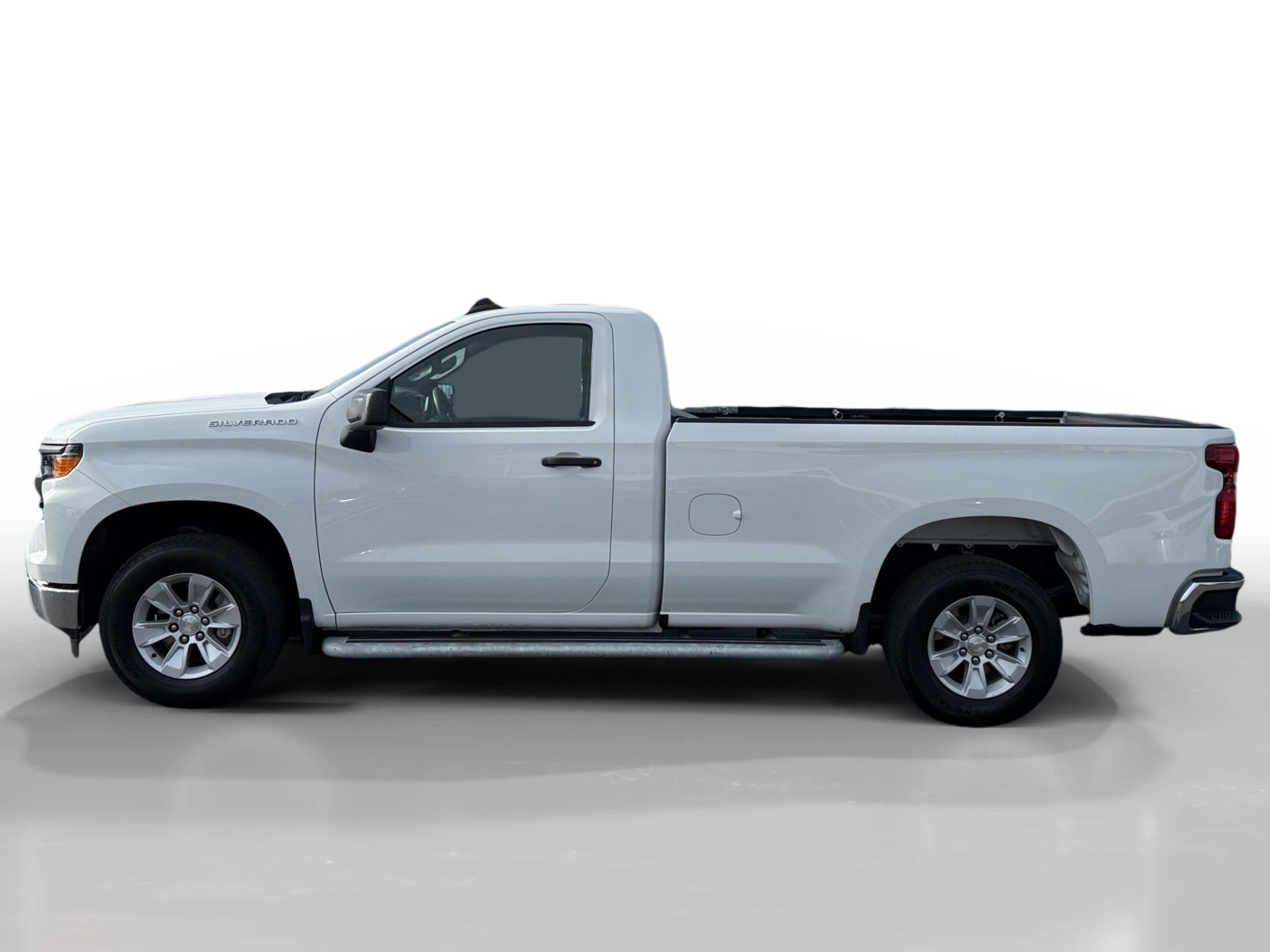 2024 Chevrolet Silverado 1500 photo 2