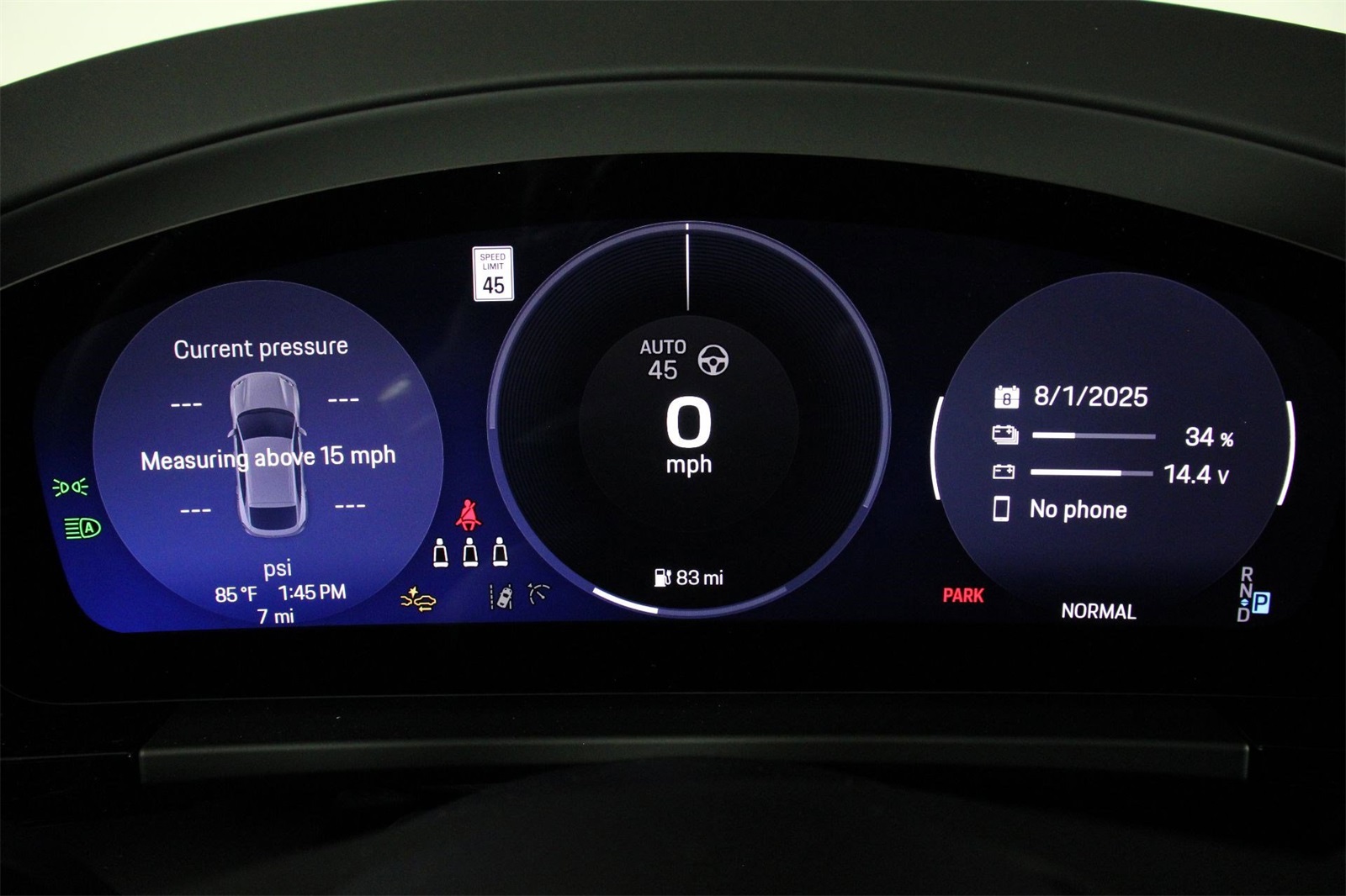 2025 Porsche Macan Electric photo 13