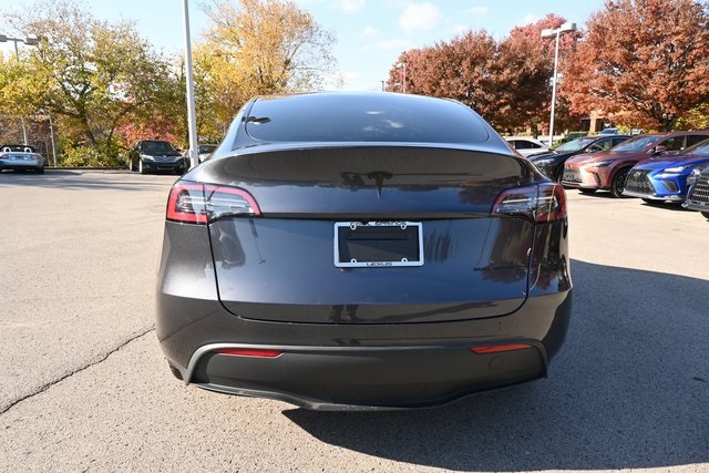 2024 Tesla Model Y Long Range photo 4