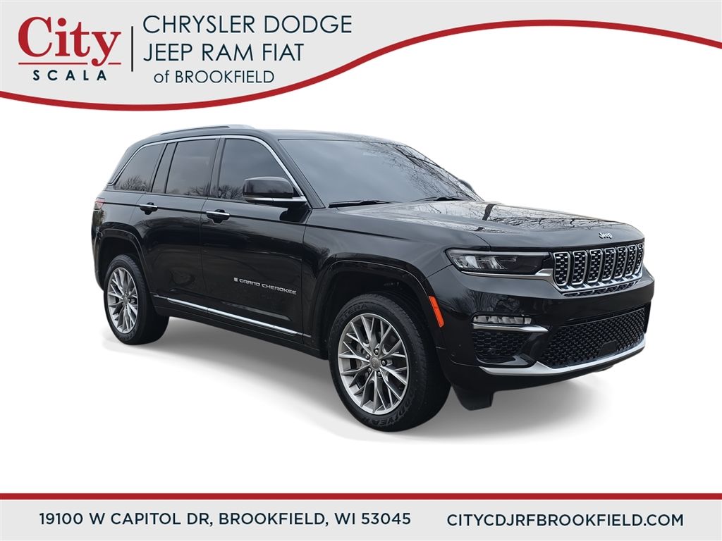 2023 Jeep Grand Cherokee Summit's photo