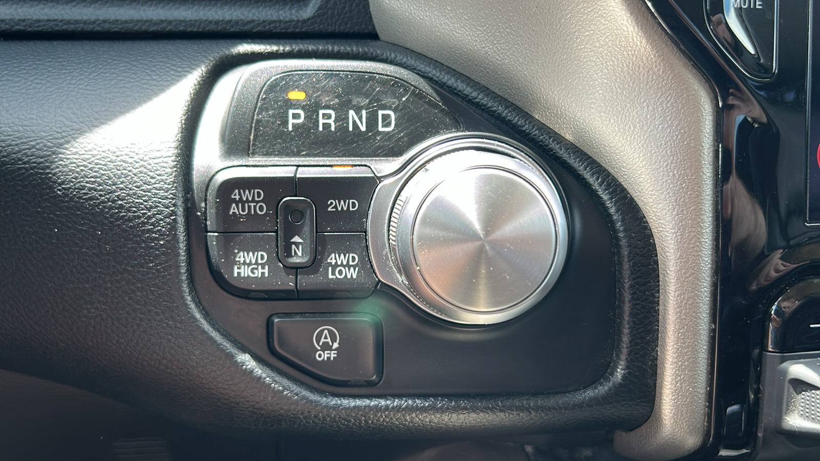 2020 Ram 1500 Laramie photo 26