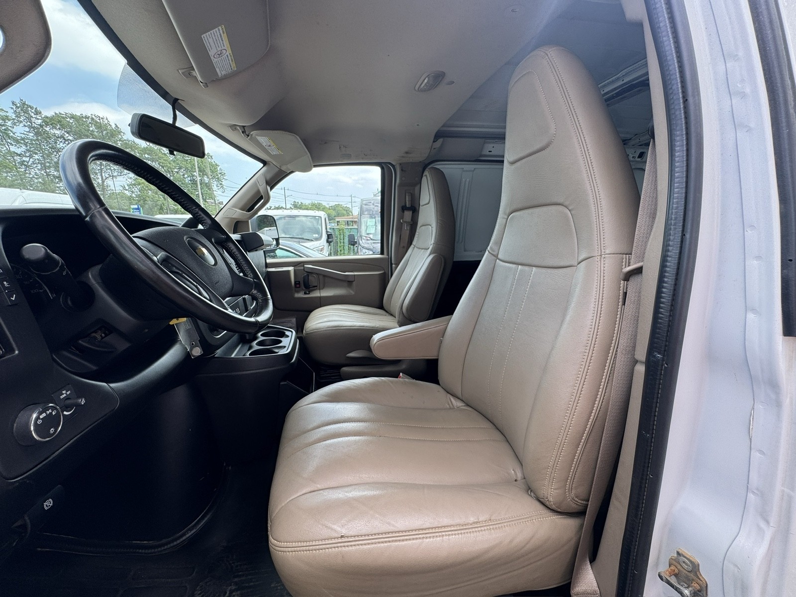 2020 Chevrolet Express Cargo Work Van 2500 photo 11