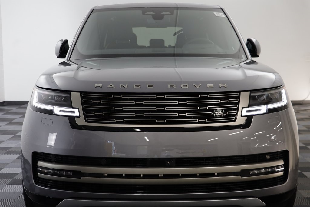 2025 Land Rover Range Rover SE photo 21